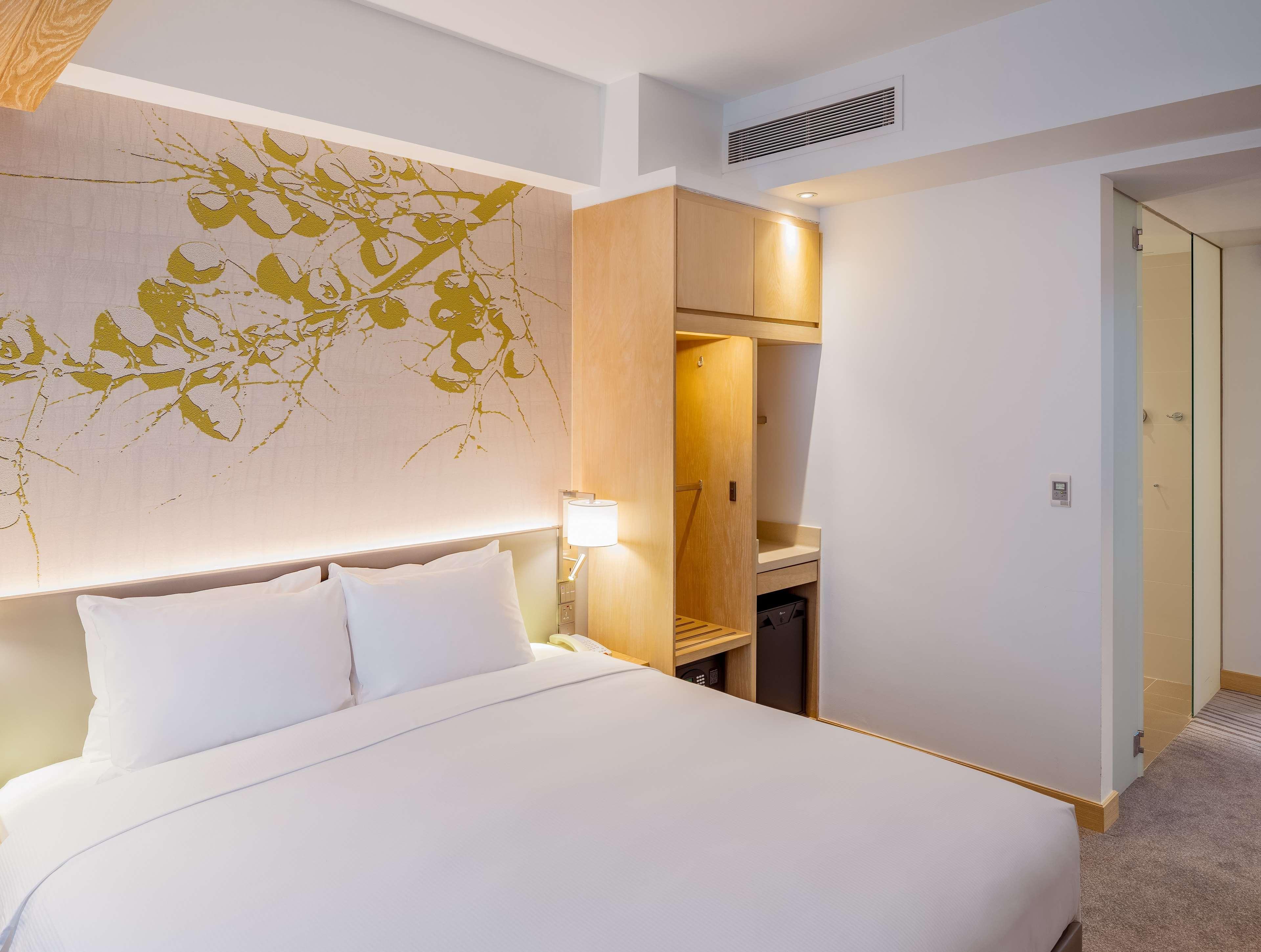 Hilton Garden Inn Singapore Serangoon Екстериор снимка